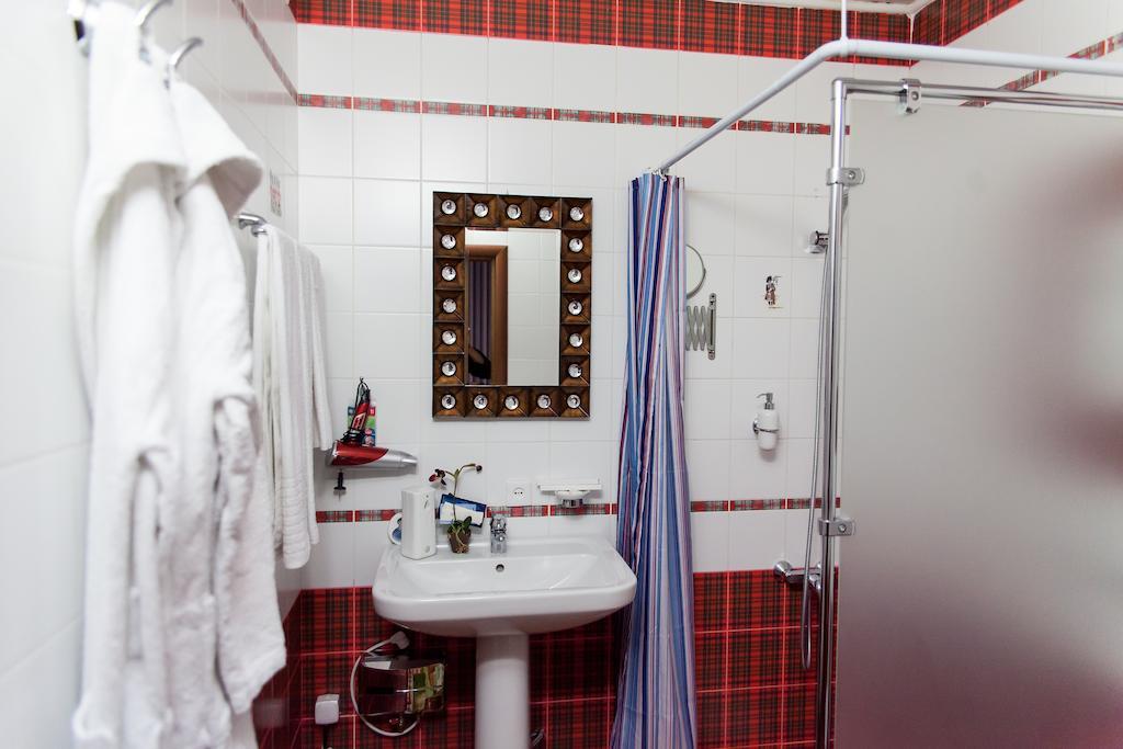Hotel General Ekibastuz Buitenkant foto