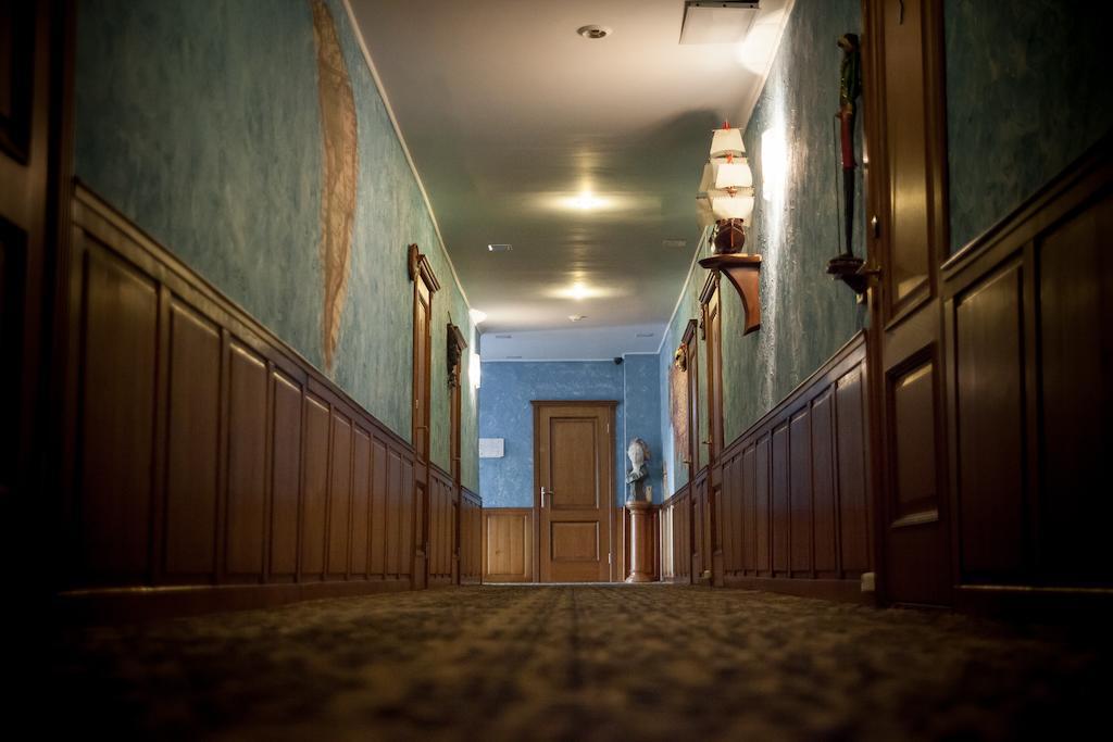 Hotel General Ekibastuz Buitenkant foto